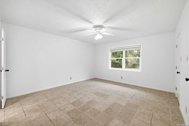 301 Manor dr A, Kerrville, TX 78028