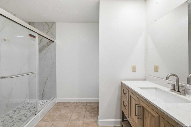 301 Manor dr A, Kerrville, TX 78028