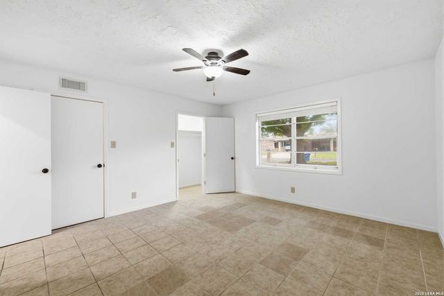 301 Manor dr A, Kerrville, TX 78028
