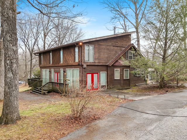 4805 Taft Highway, Signal Mountain, TN 37377