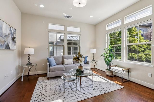 418 Chapman Lane, San Mateo, CA 94403