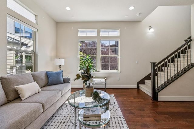 418 Chapman Lane, San Mateo, CA 94403