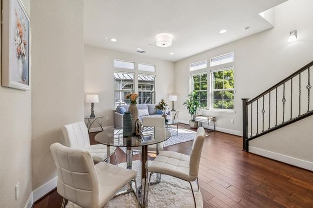 418 Chapman Lane, San Mateo, CA 94403