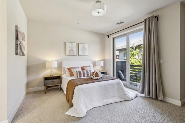 418 Chapman Lane, San Mateo, CA 94403