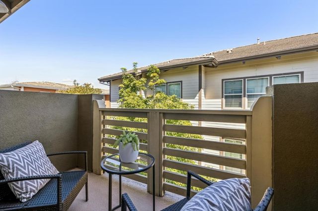 418 Chapman Lane, San Mateo, CA 94403