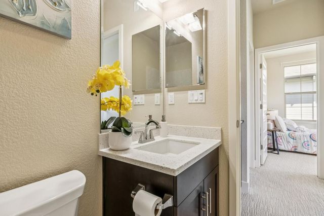 418 Chapman Lane, San Mateo, CA 94403