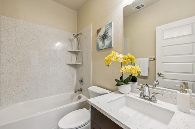 418 Chapman Lane, San Mateo, CA 94403