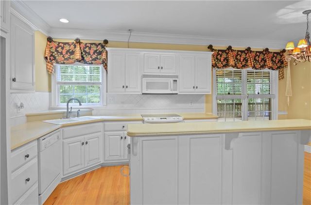 1091 Glenwood Lane, Bogart, GA 30622