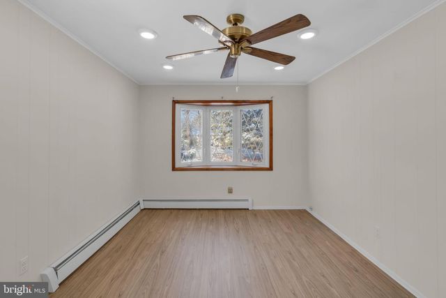 3 WHITAKER DR, Toms River, NJ 08757