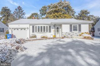 3 WHITAKER DR, Toms River, NJ 08757