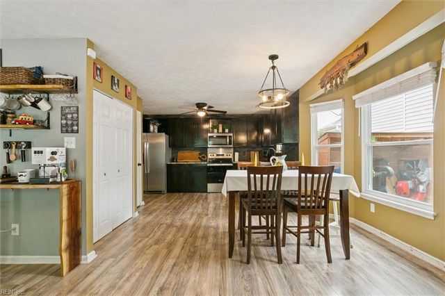940 Lowry PL, Newport News, VA 23608