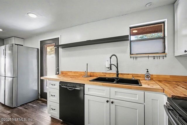 1569 ARCADIA Drive, Jacksonville, FL 32207