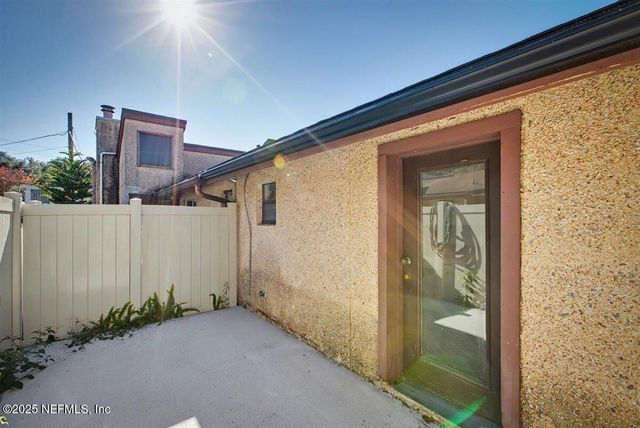 1569 ARCADIA Drive, Jacksonville, FL 32207