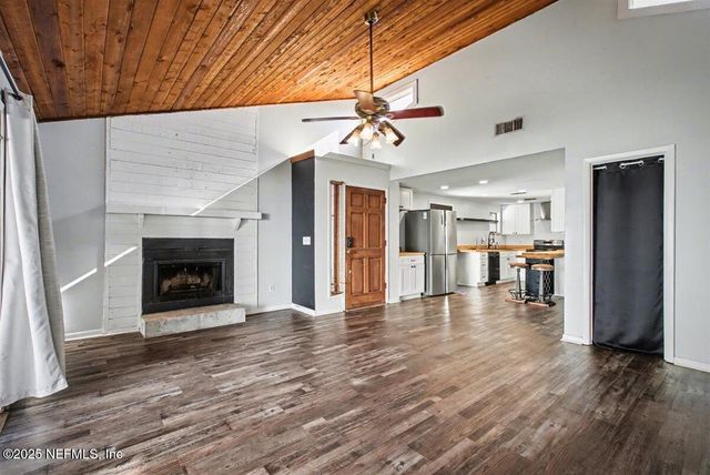 1569 ARCADIA Drive, Jacksonville, FL 32207