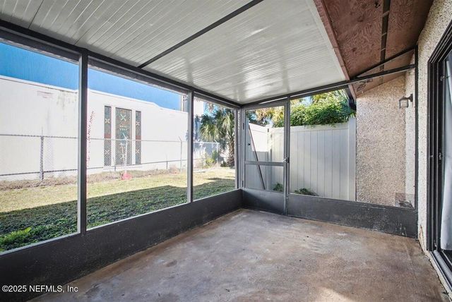 1569 ARCADIA Drive, Jacksonville, FL 32207