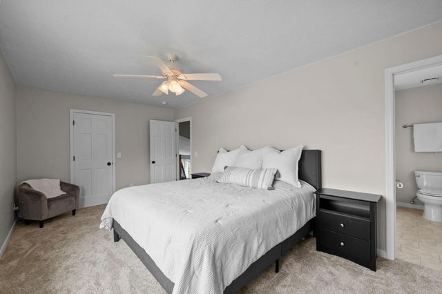 6667 Kingsview Lane N, Maple Grove, MN 55311