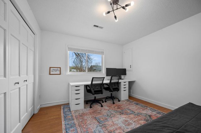 6667 Kingsview Lane N, Maple Grove, MN 55311