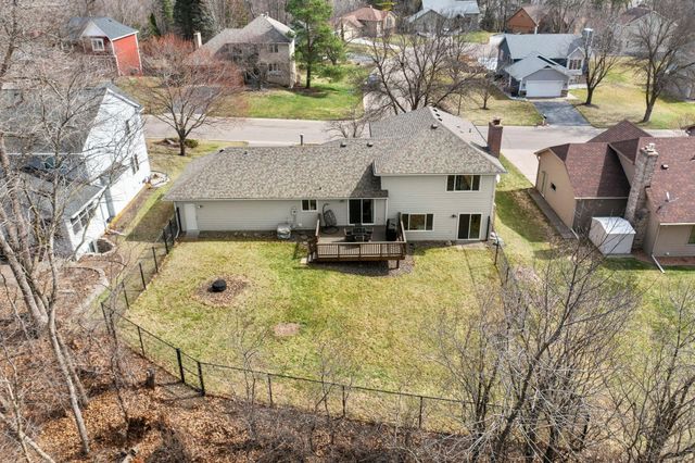 6667 Kingsview Lane N, Maple Grove, MN 55311