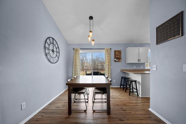 6667 Kingsview Lane N, Maple Grove, MN 55311