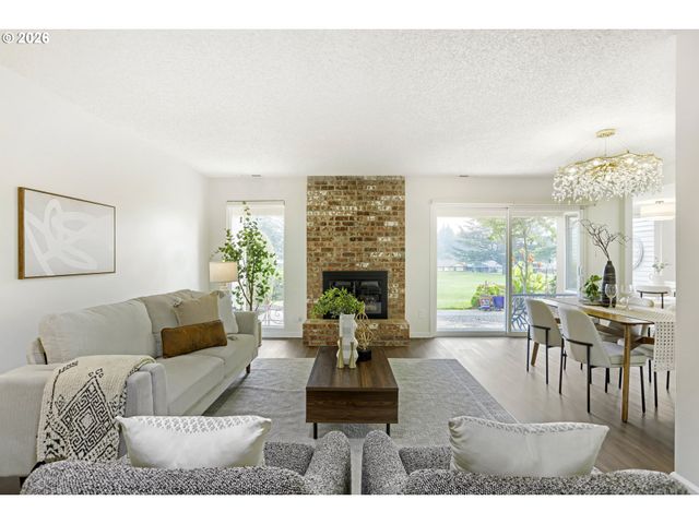 15710 Sw GREENS Way, Portland, OR 97224