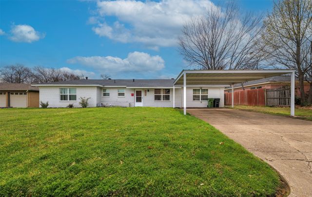 7436 Bridges Avenue, Richland Hills, TX 76118