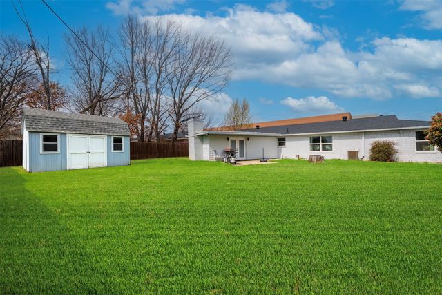 7436 Bridges Avenue, Richland Hills, TX 76118