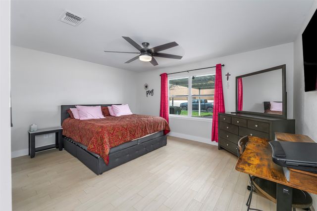 7436 Bridges Avenue, Richland Hills, TX 76118