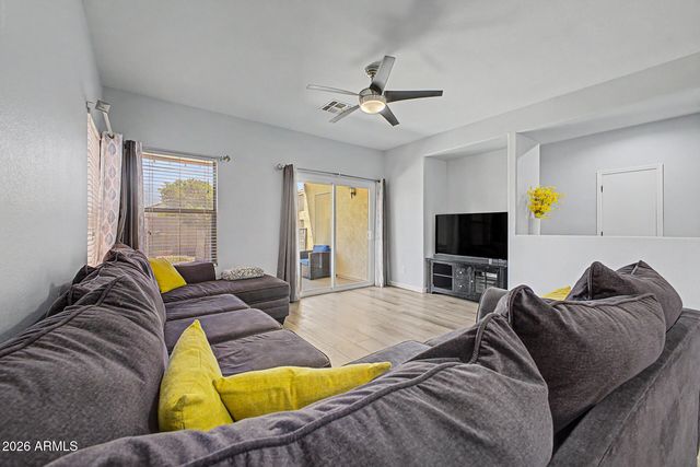 1218 S KENDRA Street, Gilbert, AZ 85296