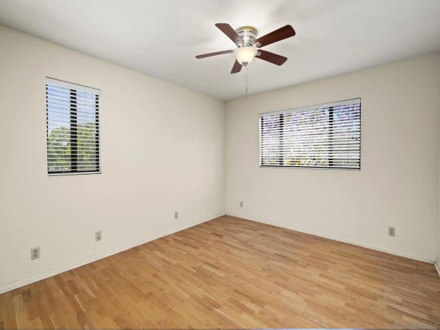 349-51 G, Coronado, CA 92118