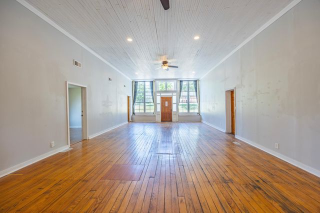 5012 Cleveland Street, Wheatland Twp, MN 55046