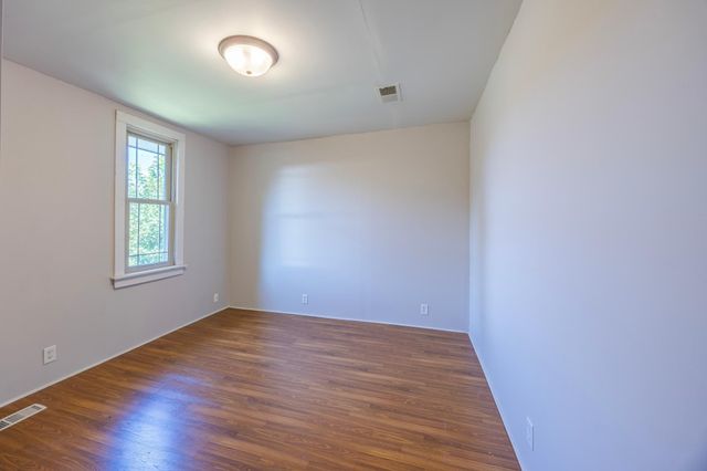 5012 Cleveland Street, Wheatland Twp, MN 55046