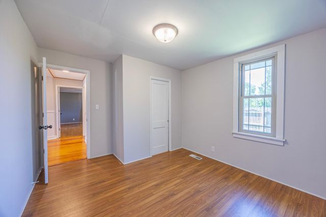 5012 Cleveland Street, Wheatland Twp, MN 55046