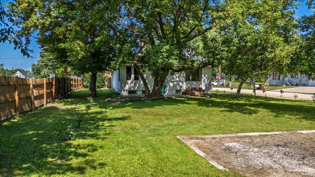 5012 Cleveland Street, Wheatland Twp, MN 55046