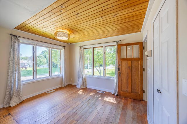 5012 Cleveland Street, Wheatland Twp, MN 55046