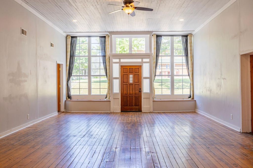 5012 Cleveland Street, Wheatland Twp, MN 55046