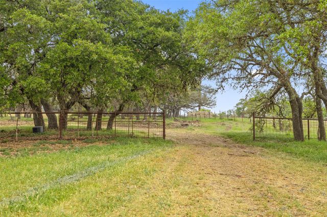 4112 Schumann RD, Stonewall, TX 78671