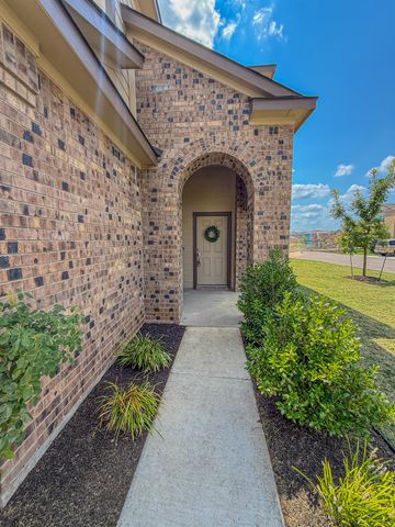 725 Bronco Billy DR, Jarrell, TX 76537