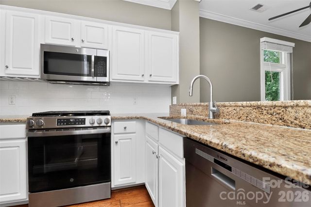 1073 Park West Drive, Charlotte, NC 28209