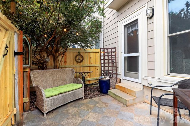 1073 Park West Drive, Charlotte, NC 28209