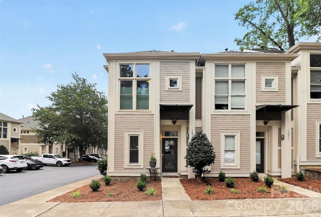 1073 Park West Drive, Charlotte, NC 28209
