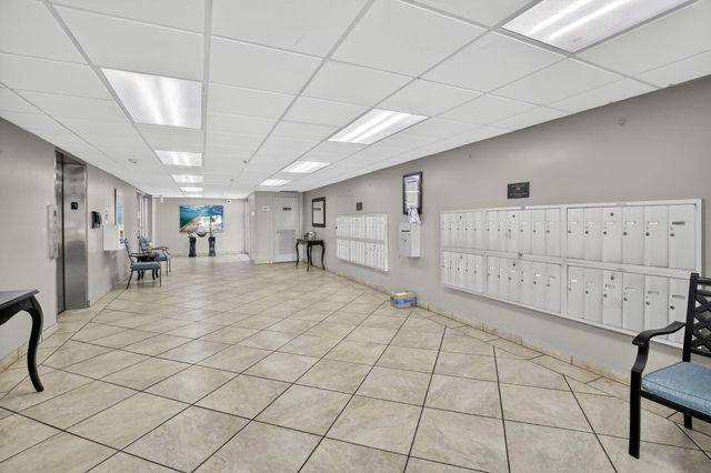 3910 Inverrary Boulevard 802b, Lauderhill, FL 33319