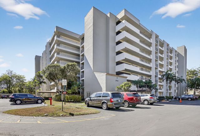 3910 Inverrary Boulevard 802b, Lauderhill, FL 33319