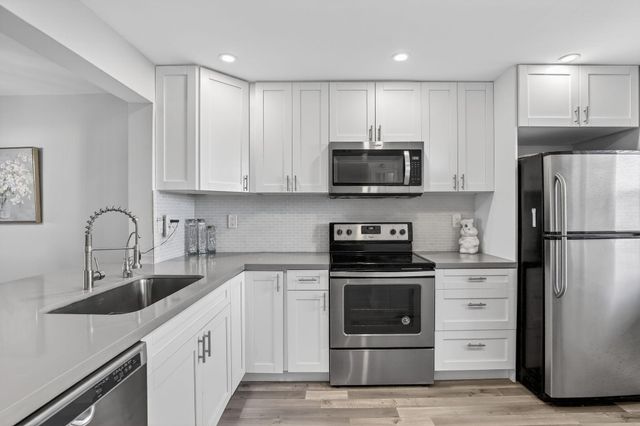 3910 Inverrary Boulevard 802b, Lauderhill, FL 33319