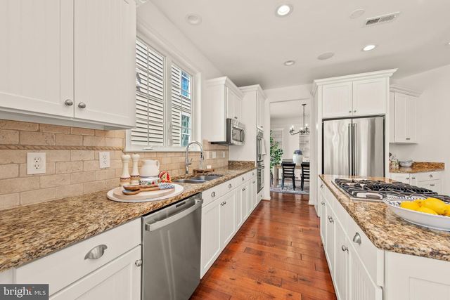 42961 THORNBLADE CIR, Broadlands, VA 20148