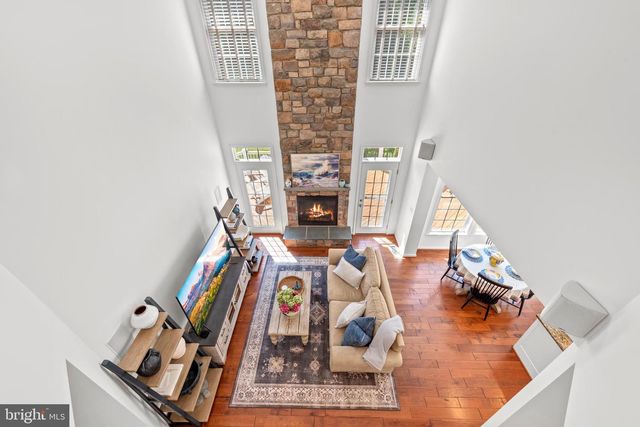 42961 THORNBLADE CIR, Broadlands, VA 20148