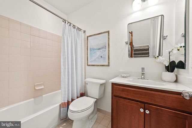 42961 THORNBLADE CIR, Broadlands, VA 20148