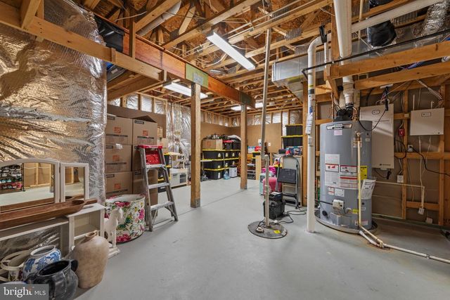 42961 THORNBLADE CIR, Broadlands, VA 20148