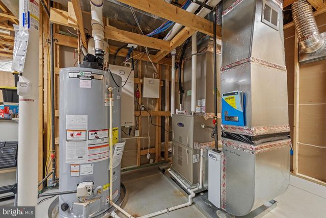 42961 THORNBLADE CIR, Broadlands, VA 20148