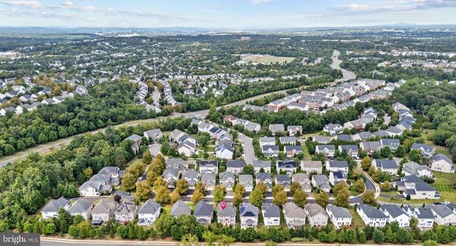 42961 THORNBLADE CIR, Broadlands, VA 20148