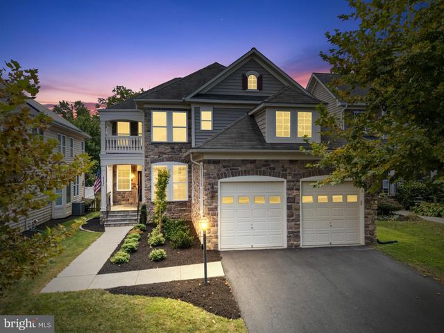 42961 THORNBLADE CIR, Broadlands, VA 20148